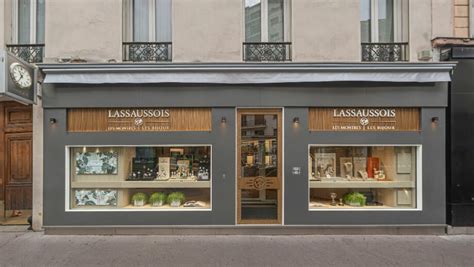 ‭Lassaussois Les Montres Les Bijoux‬ : 40 Rue de Passy 75116 Paris.